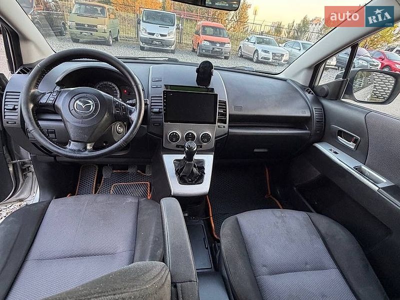 Минивэн Mazda 5 2007 в Киеве