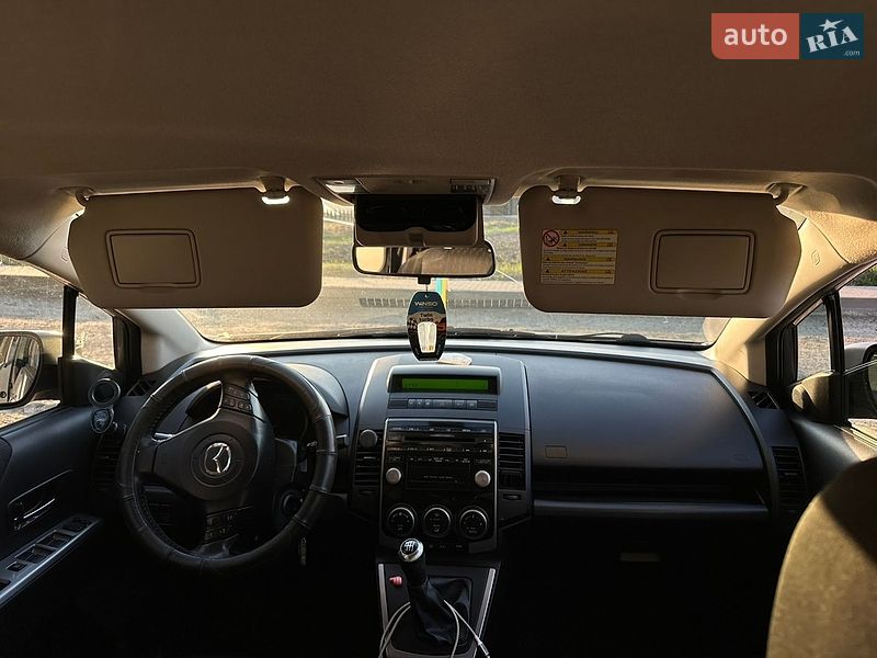 Минивэн Mazda 5 2010 в Луцке