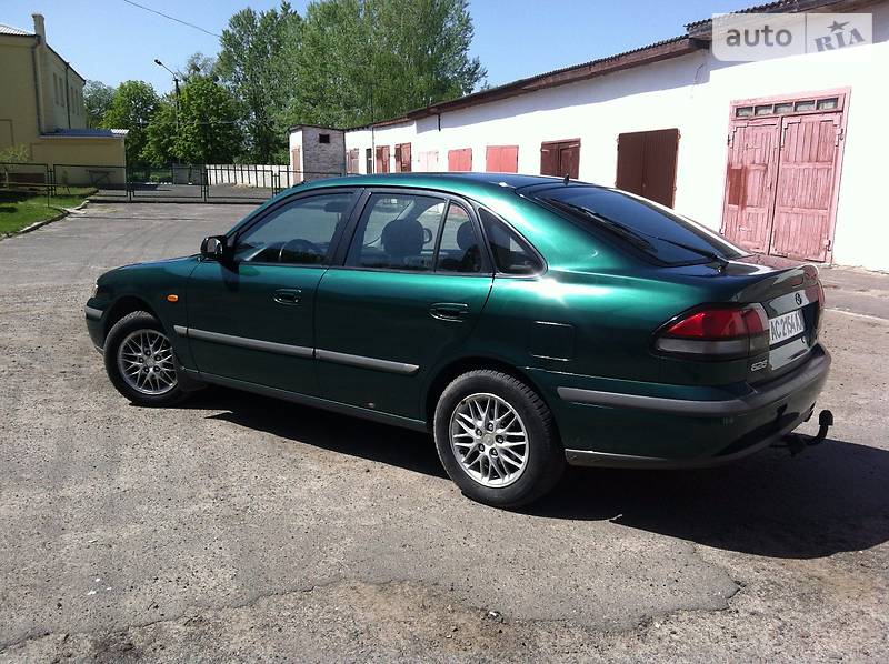 Хэтчбек Mazda 626 2000 в Ровно