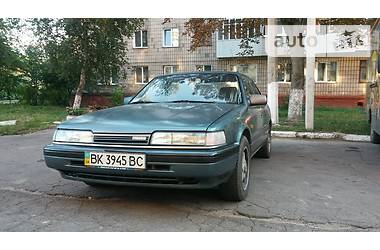 Седан Mazda 626 1991 в Ровно