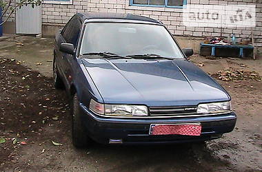 Седан Mazda 626 1990 в Одессе