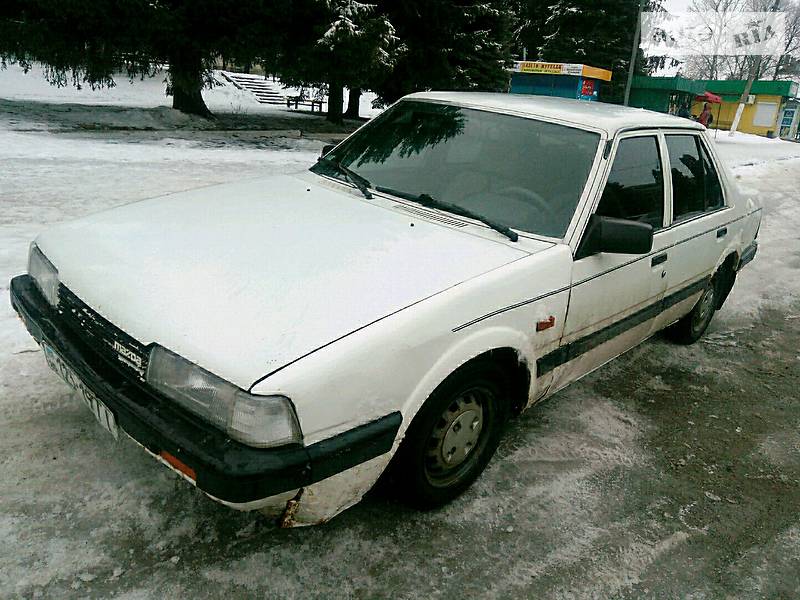 Седан Mazda 626 1987 в Тернополе