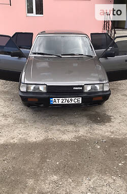 Седан Mazda 626 1985 в Долині