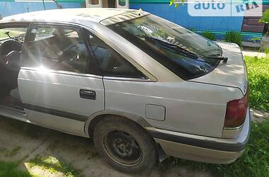 Ліфтбек Mazda 626 1989 в Кельменцях