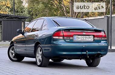 Хетчбек Mazda 626 1993 в 