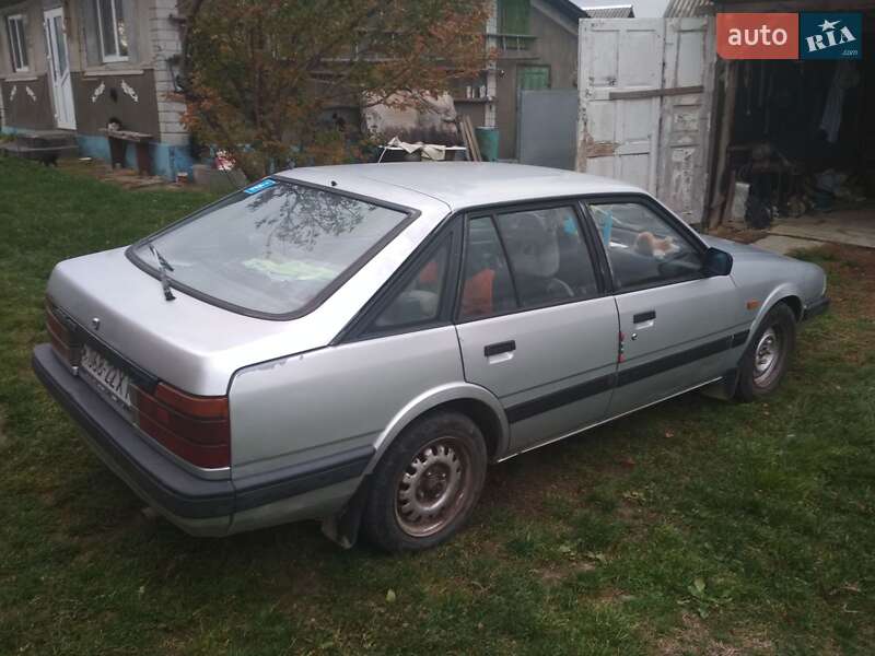 Хэтчбек Mazda 626 1987 в Черновцах