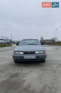 Хэтчбек Mazda 626 1990 в Коростене