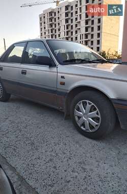 Седан Mazda 626 1992 в Каменке