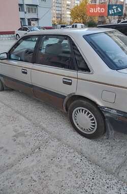 Седан Mazda 626 1992 в 