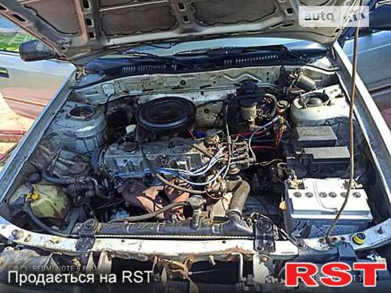 Хэтчбек Mazda 626 1989 в Чернигове фото 4 Хэтчбек Mazda 626 1989 в Чернигове