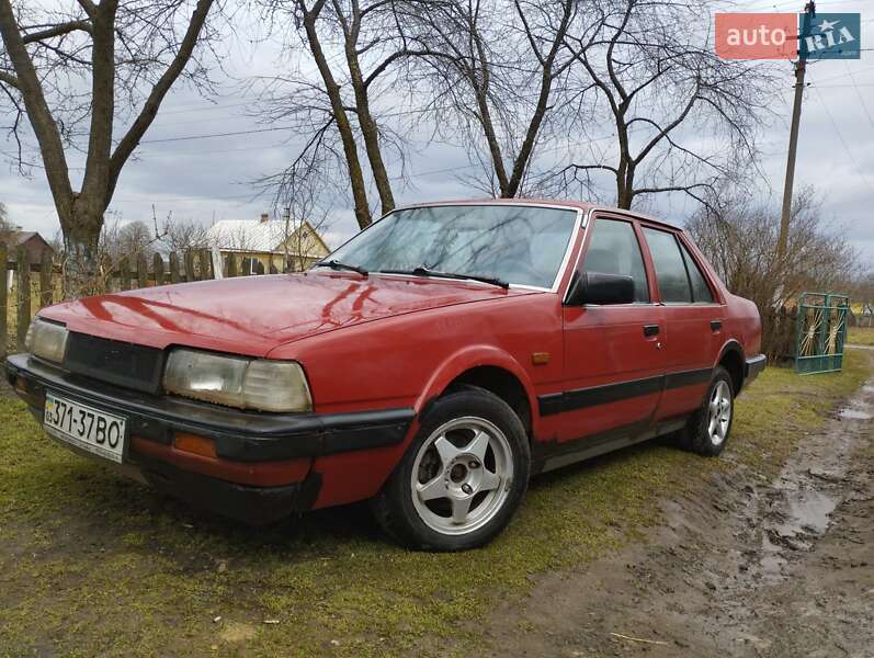 Седан Mazda 626 1986 в Луцке фото 3 Седан Mazda 626 1986 в Луцке