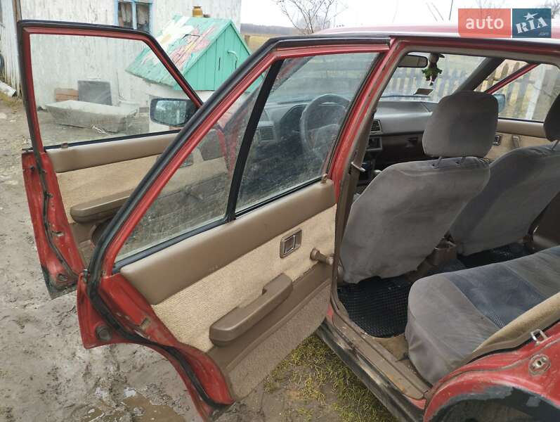 Седан Mazda 626 1986 в Луцке фото 10 Седан Mazda 626 1986 в Луцке