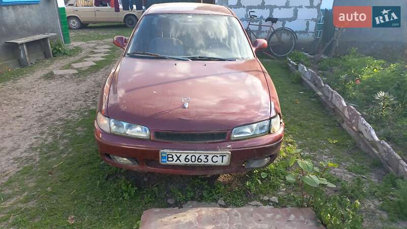 Хетчбек Mazda 626 1992 в Дунаївцях