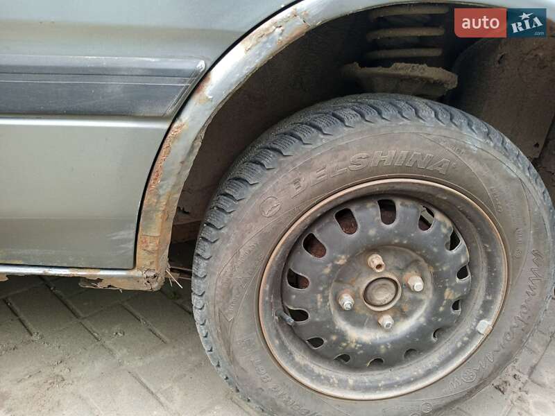 Хетчбек Mazda 626 1989 в Ірпені