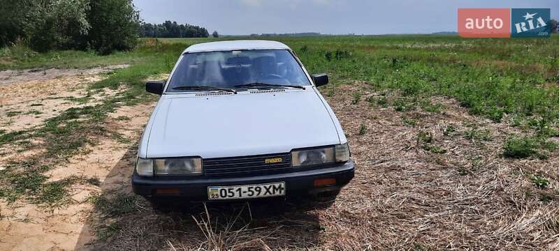 Хэтчбек Mazda 626 1987 в Киеве фото 6 Хэтчбек Mazda 626 1987 в Киеве