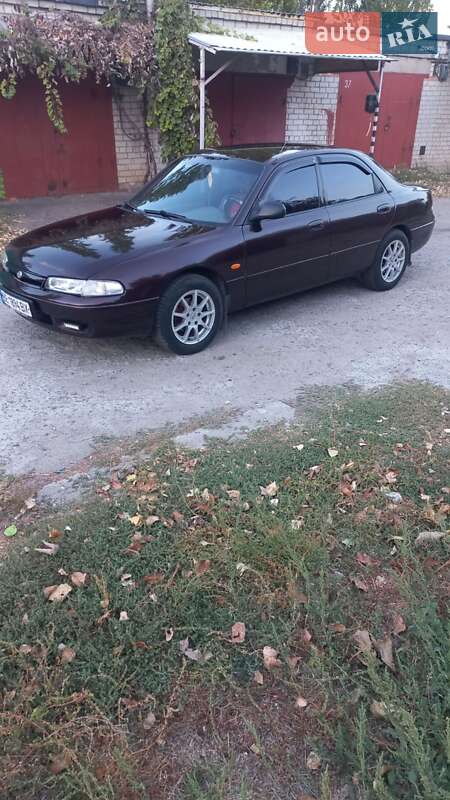 Седан Mazda 626 1993 в Миколаєві