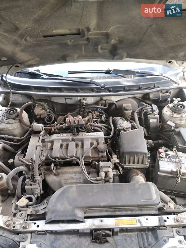 Хэтчбек Mazda 626 2001 в Теплике