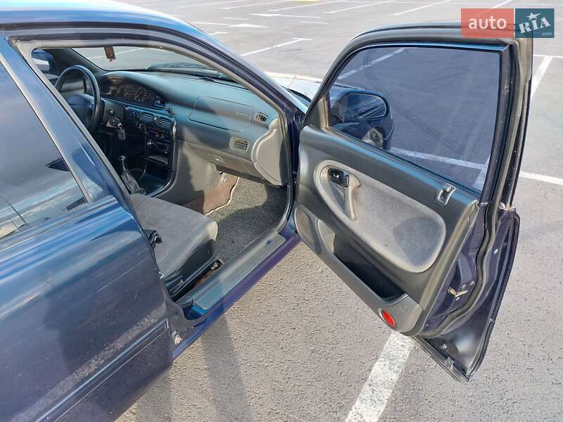Седан Mazda 626 1996 в Львове