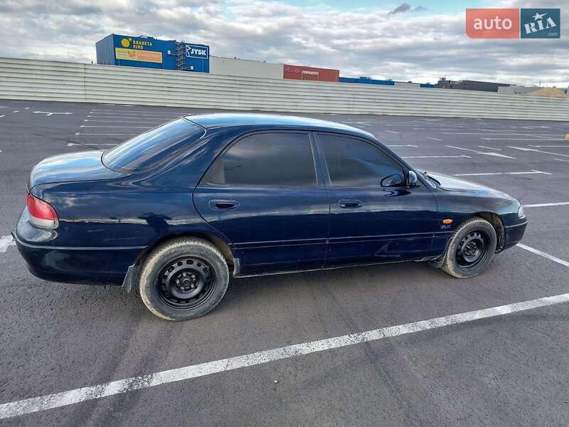 Седан Mazda 626 1996 в Львове