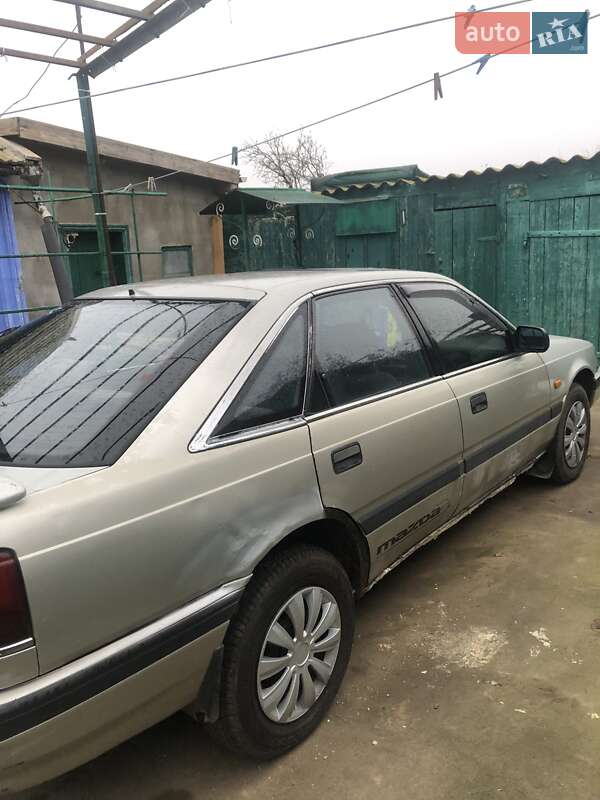 Хетчбек Mazda 626 1989 в Овідіополі