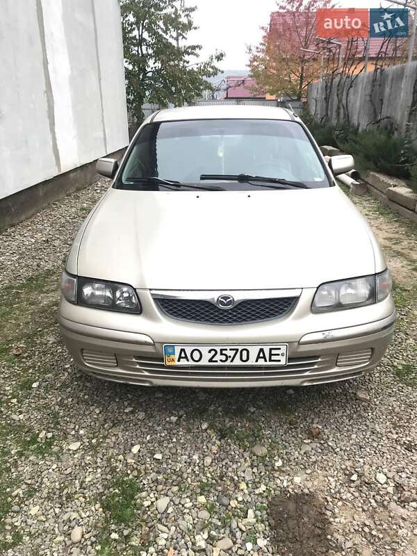 Седан Mazda 626 1999 в Хусте
