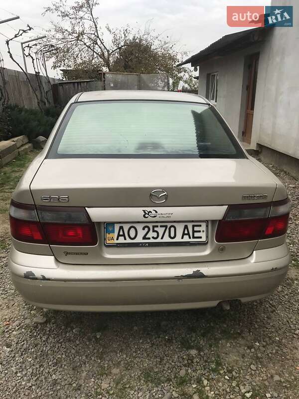 Седан Mazda 626 1999 в Хусте