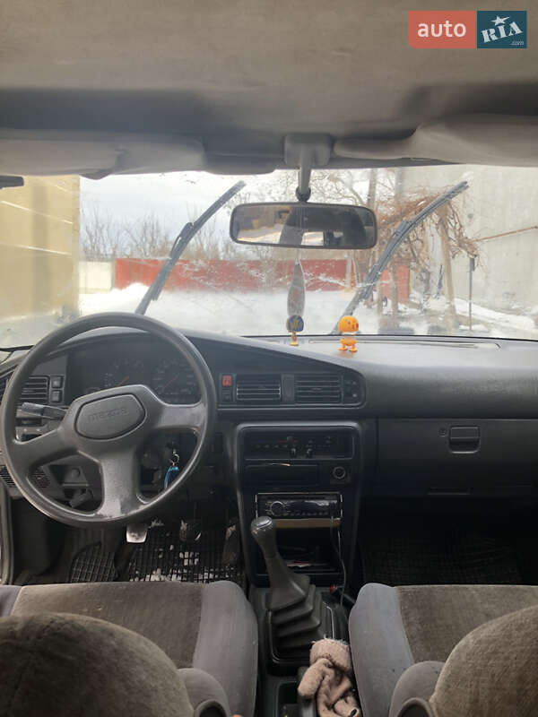 Хэтчбек Mazda 626 1988 в Черновцах