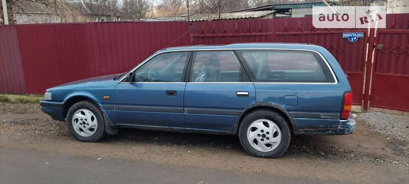 Универсал Mazda 626 1988 в 