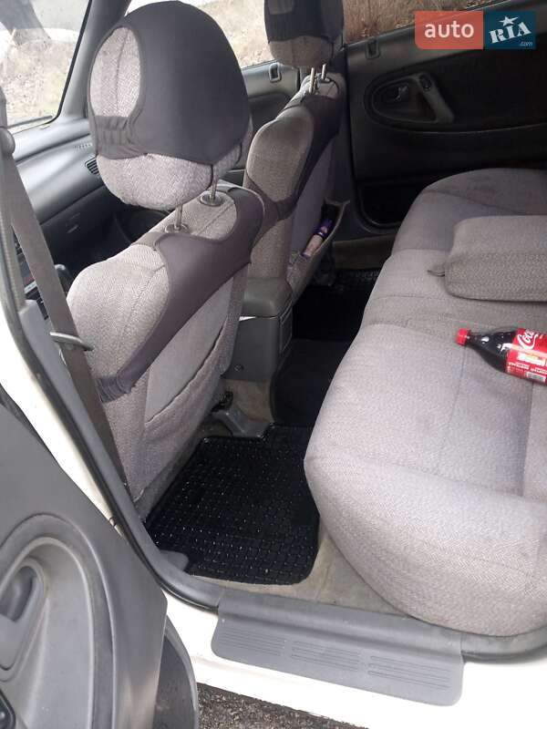 Седан Mazda 626 1993 в Каменском фото 4 Седан Mazda 626 1993 в Каменском