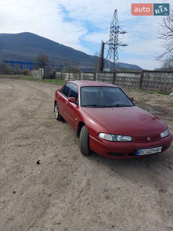 Седан Mazda 626 1992 в Ужгороде