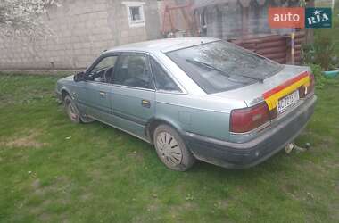 Хетчбек Mazda 626 1988 в 