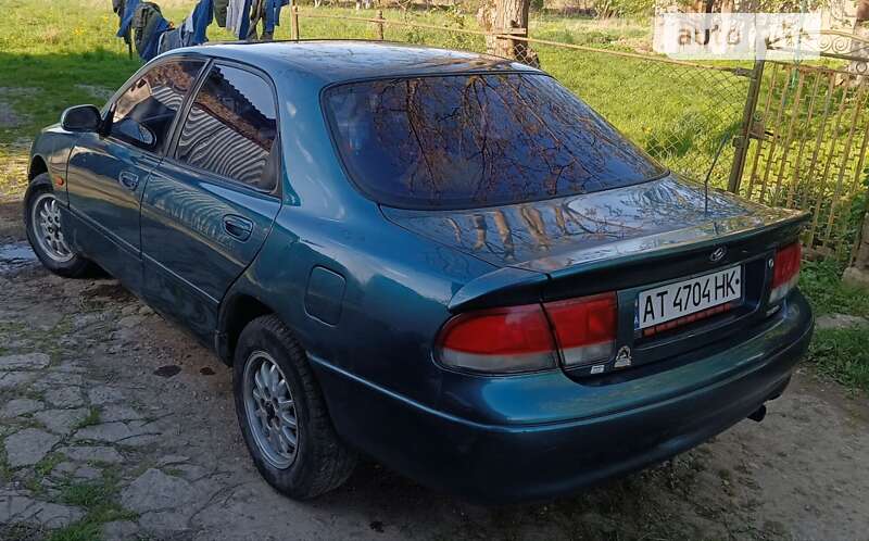 Седан Mazda 626 1995 в Ивано-Франковске