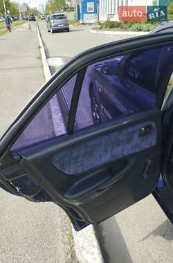 Седан Mazda 626 1999 в 