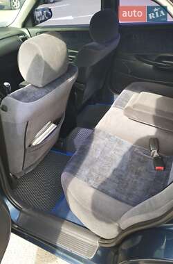 Седан Mazda 626 1999 в 