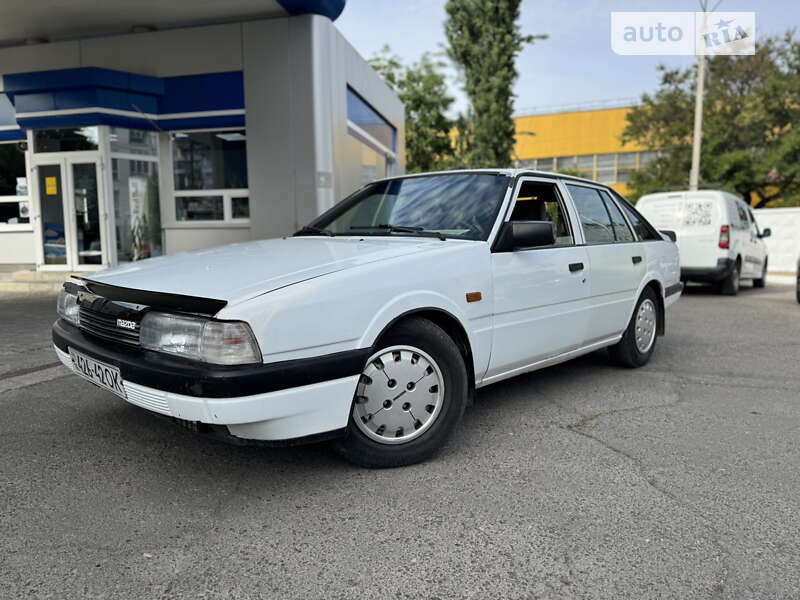 Хэтчбек Mazda 626 1988 в Одессе