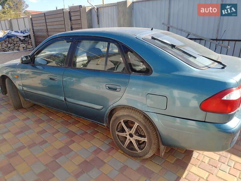 Хэтчбек Mazda 626 2000 в Одессе