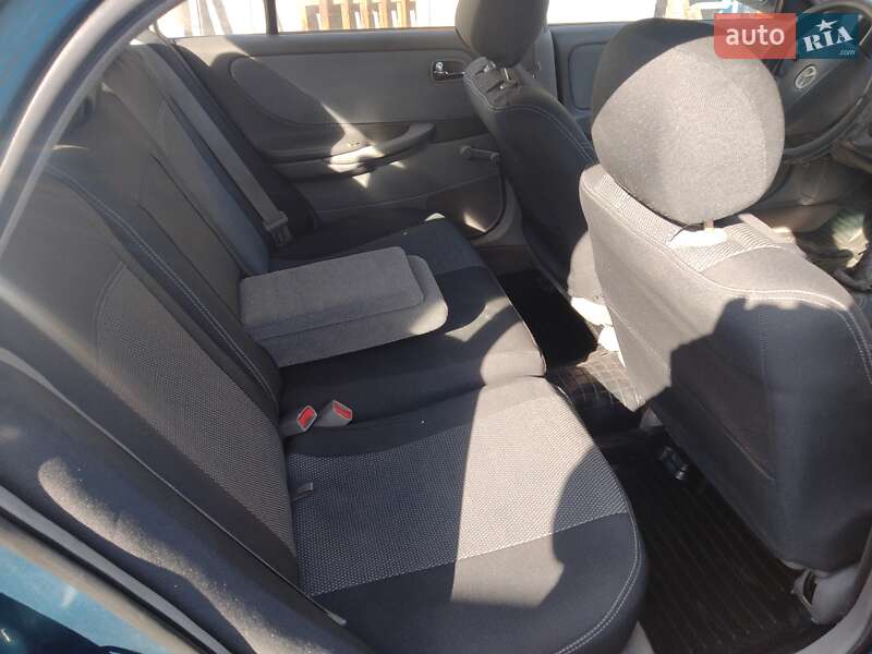 Хэтчбек Mazda 626 2000 в Одессе