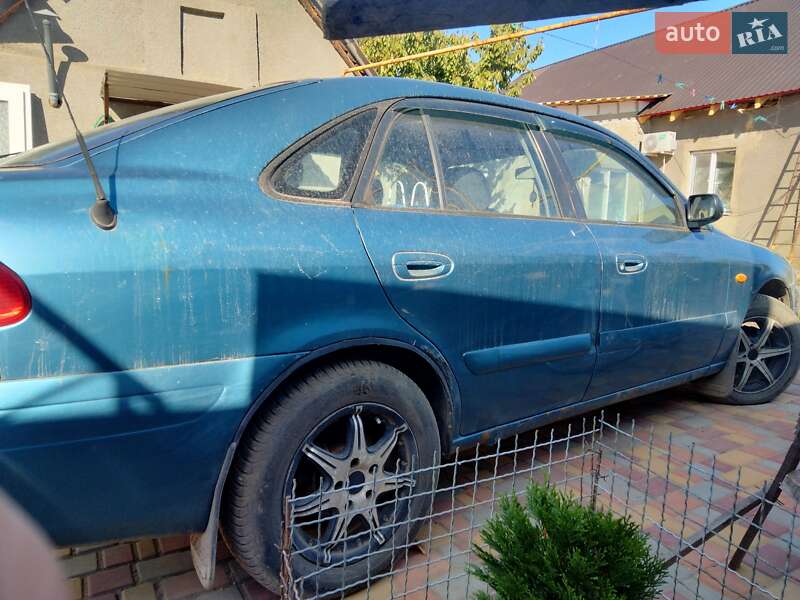 Хэтчбек Mazda 626 2000 в Одессе