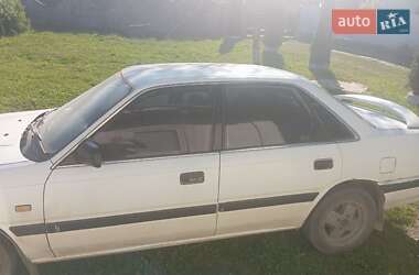 Седан Mazda 626 1987 в Івано-Франківську