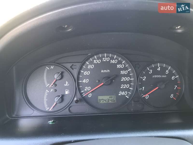 Седан Mazda 626 2000 в Ладижині
