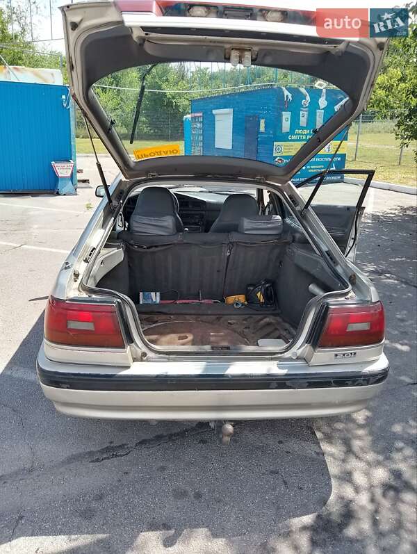 Хэтчбек Mazda 626 1990 в Запорожье