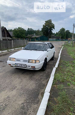 Седан Mazda 626 1986 в Маневичах