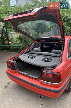 Хэтчбек Mazda 626 1992 в 