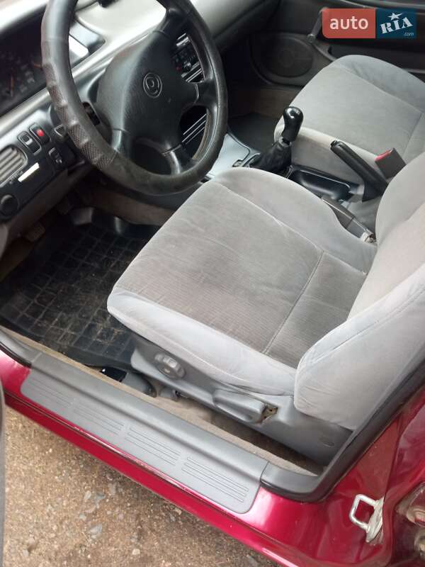 Седан Mazda 626 1994 в Черкассах