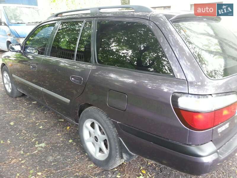 Универсал Mazda 626 1998 в Буске