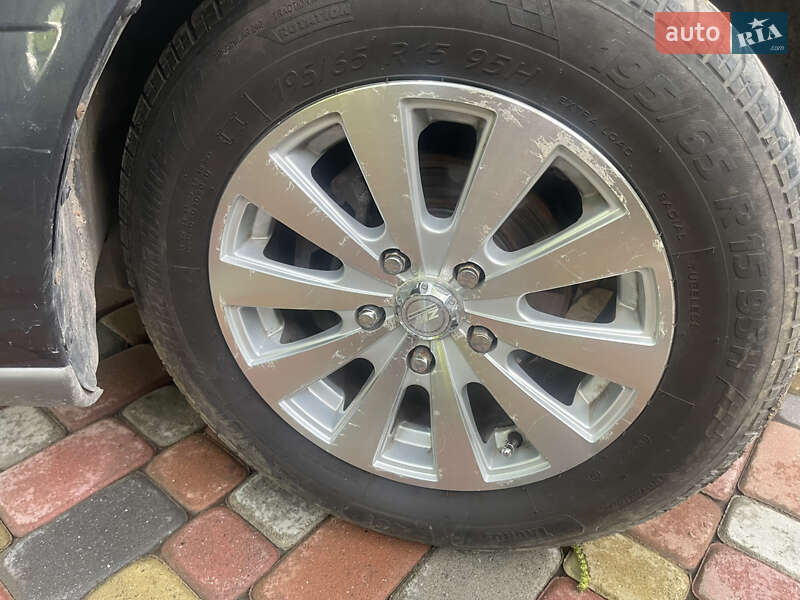 Седан Mazda 626 2000 в Львове