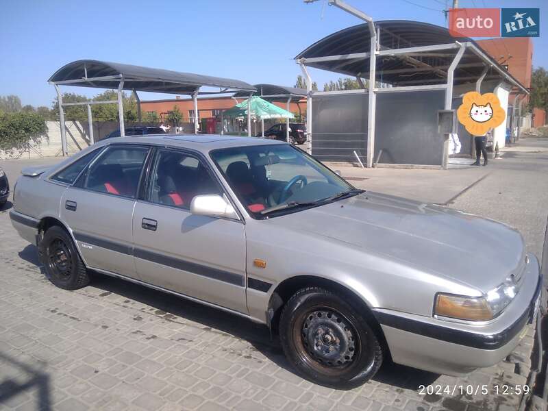Хэтчбек Mazda 626 1989 в Херсоне