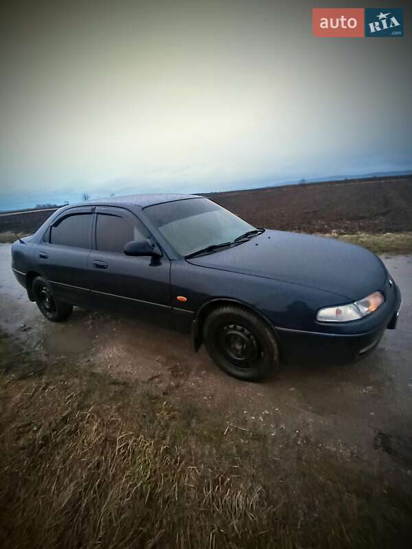 Седан Mazda 626 1996 в Золочеві