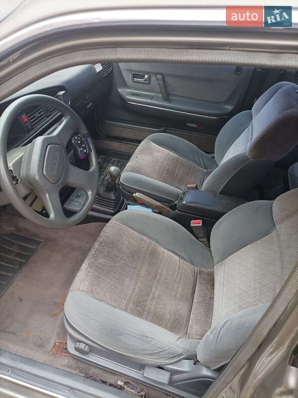 Хетчбек Mazda 626 1987 в Вінниці