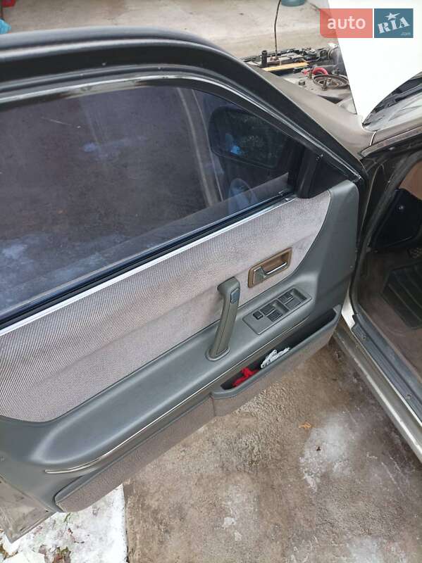 Хетчбек Mazda 626 1987 в Вінниці